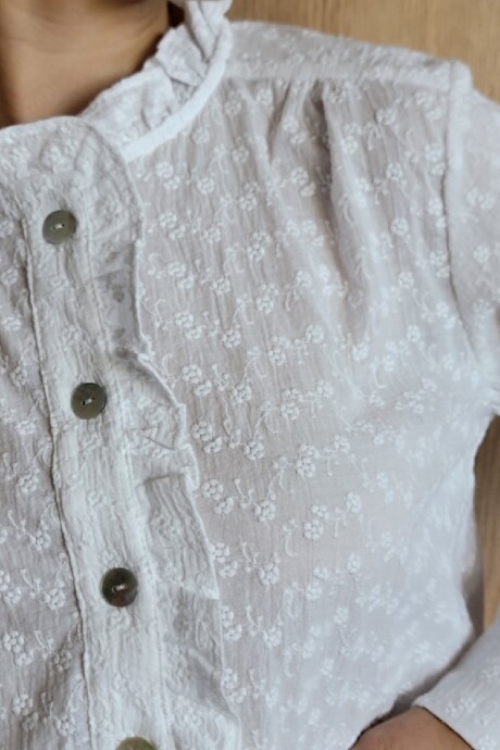 Blusa Sur Broderie flor