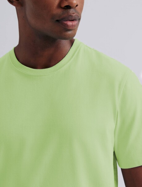 CAMISETA BÁSICA MANGA CORTA VERDE