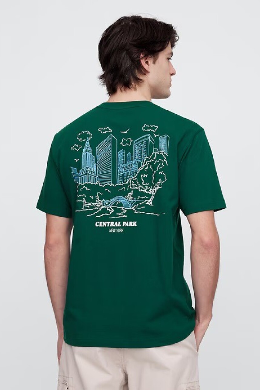 Remera Gráfico Hombre Rain Forest 19-5232 Tc