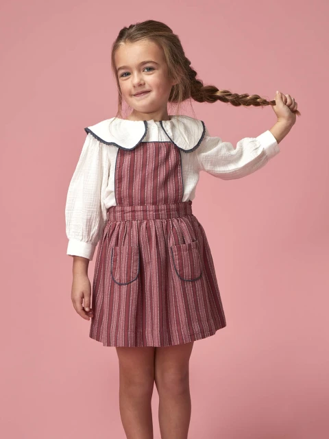 Blusa Cuello Grande Con Vivos En Contras Blanco