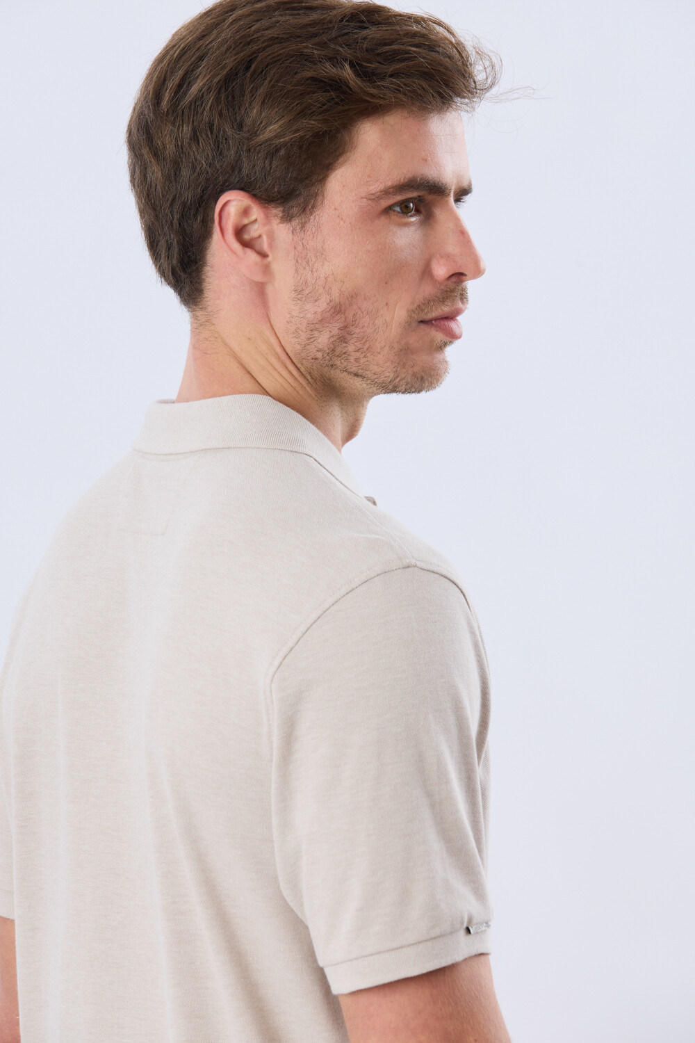 REMERA POLO LISA PIQUÉ Beige