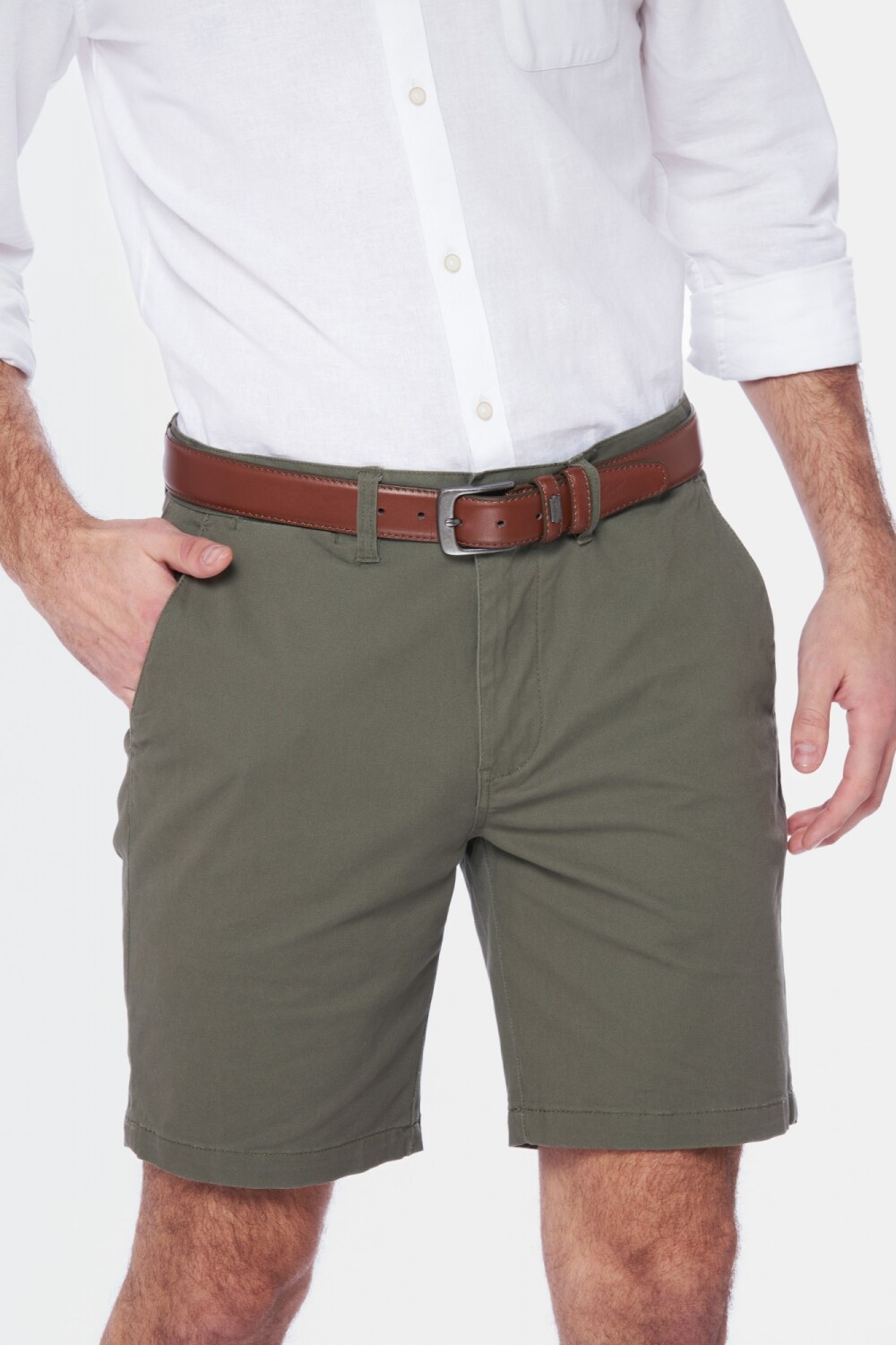 BERMUDA CLÁSICA CON SPANDEX Verde