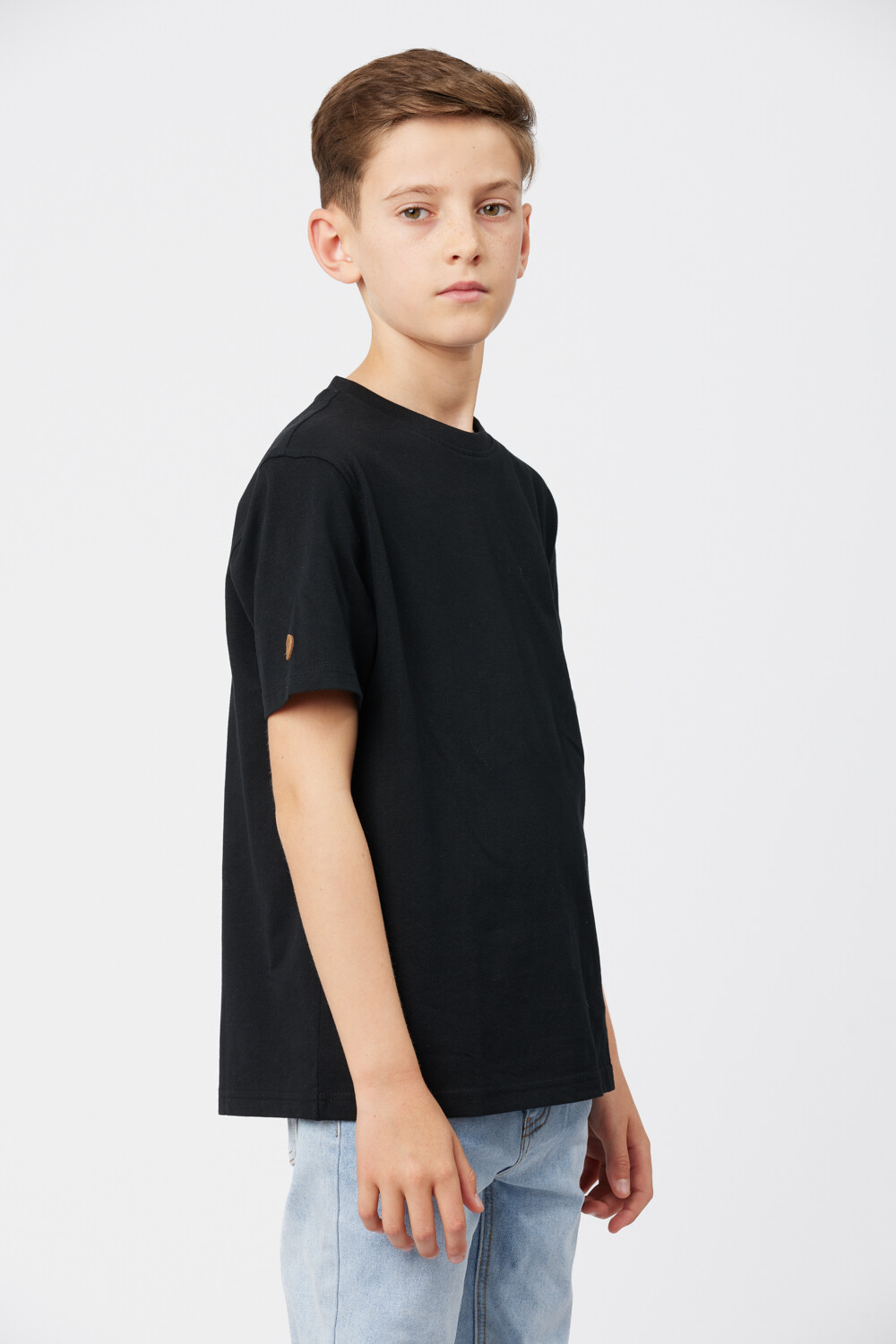 REMERA BÁSICA DE ALGODÓN Negro