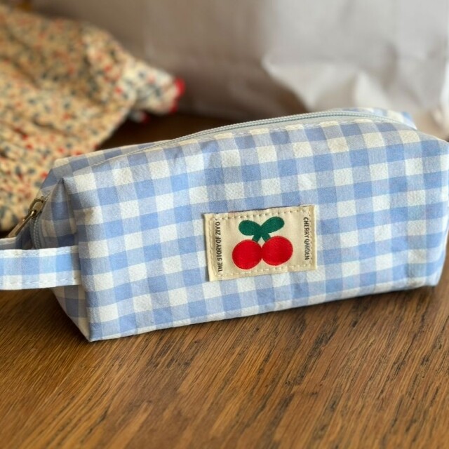 Estuche Vichy celeste Estuche Vichy celeste
