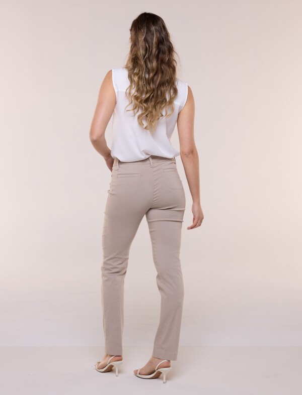 Pantalón Slim TOSTADO