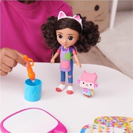 Set Muñeca Gabby´s Dollhouse 20 cm Gato Baby + Pizarra 001