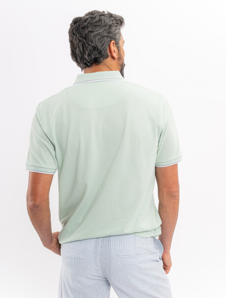 Remera m/c pique verde