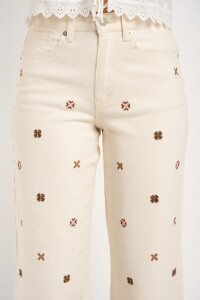 Jean Recto Bordado Off White