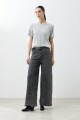 Jean wide leg con tachas Sade gris oscuro