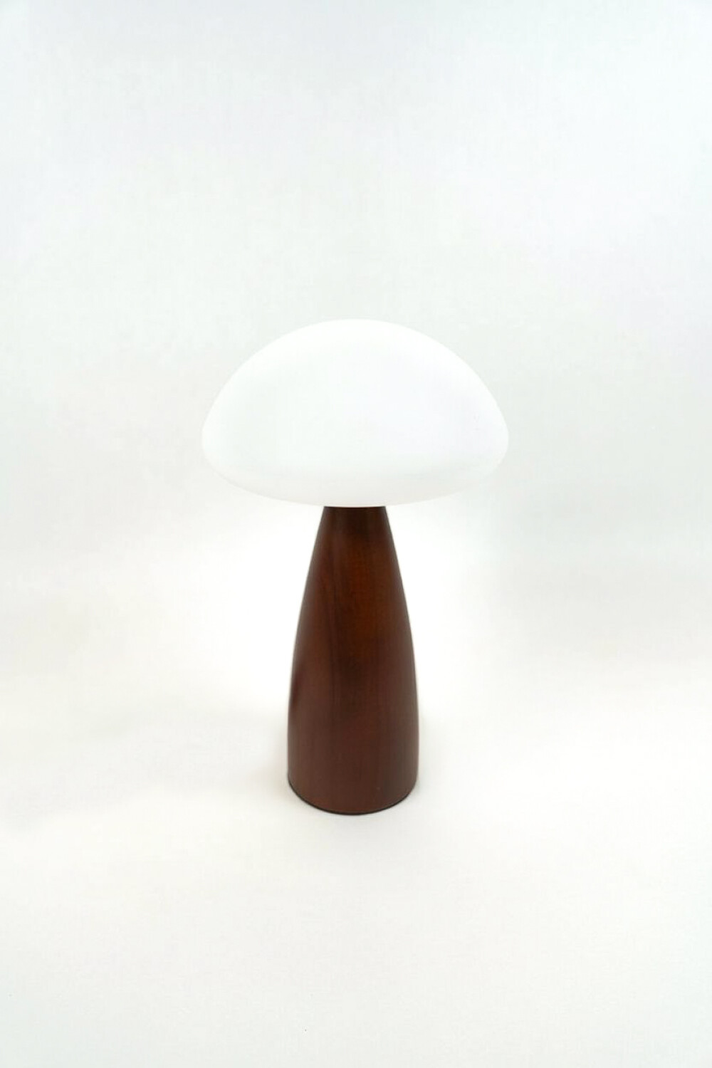 Lampara De Mesa Halo Color Unico
