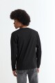 Remera cuello redondo NEGRO