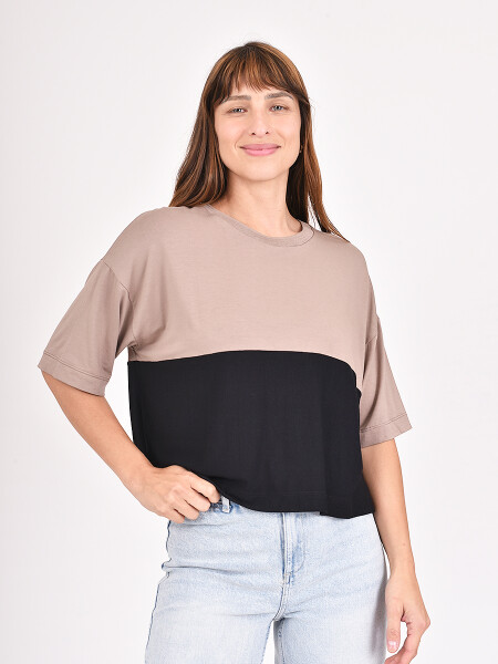 REMERA CALIFORNIA VARIANTE 1