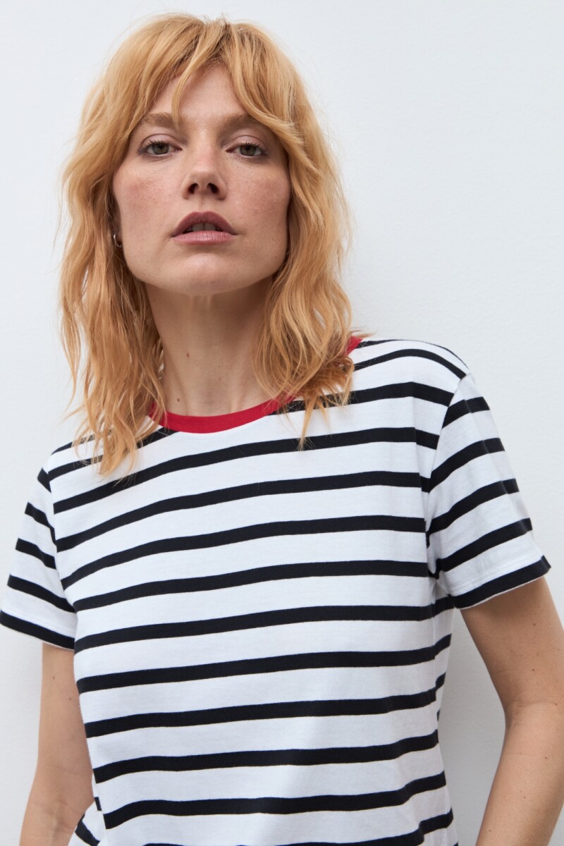 Remera rayada escote a la base blanco