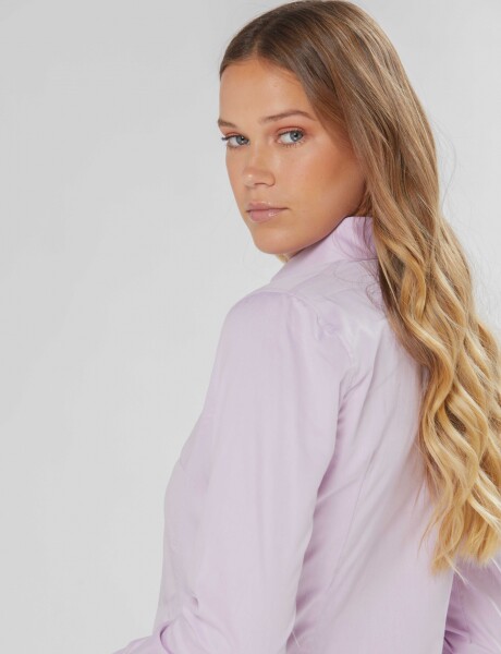 CAMISA LISA CON SPANDEX Lila