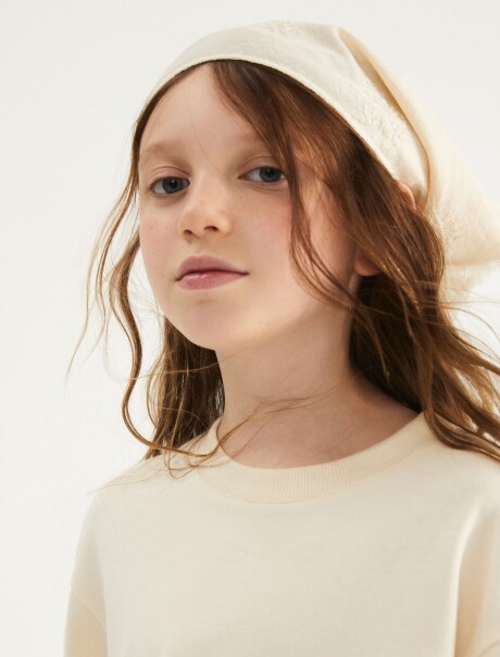 BLUSA EXTRAGRANDE EN TEJIDO DE PUNTO BEIGE