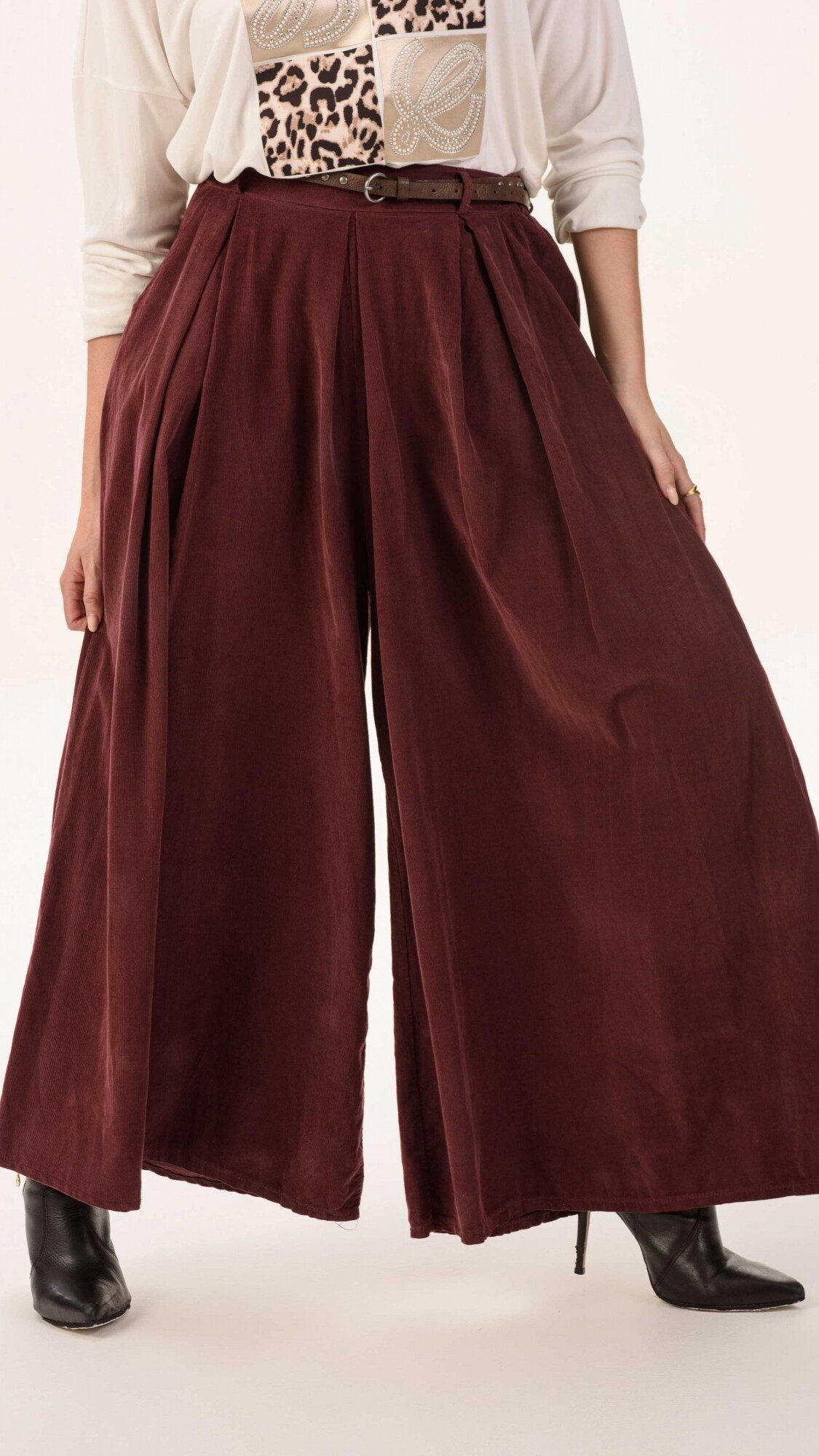 Pantalón Darek bordo