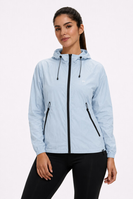 Campera Cortaviento Celeste