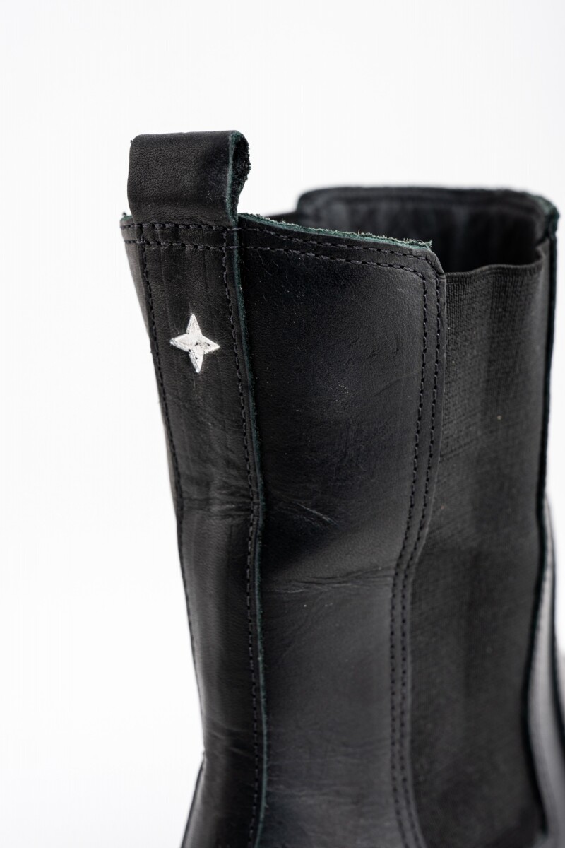 Bota Cuero Negro