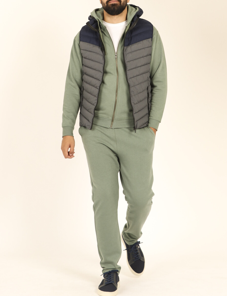 080917 PANTALON JOGGING HARRY Verde