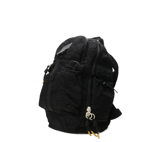 Mochila KARO con material rugoso Black
