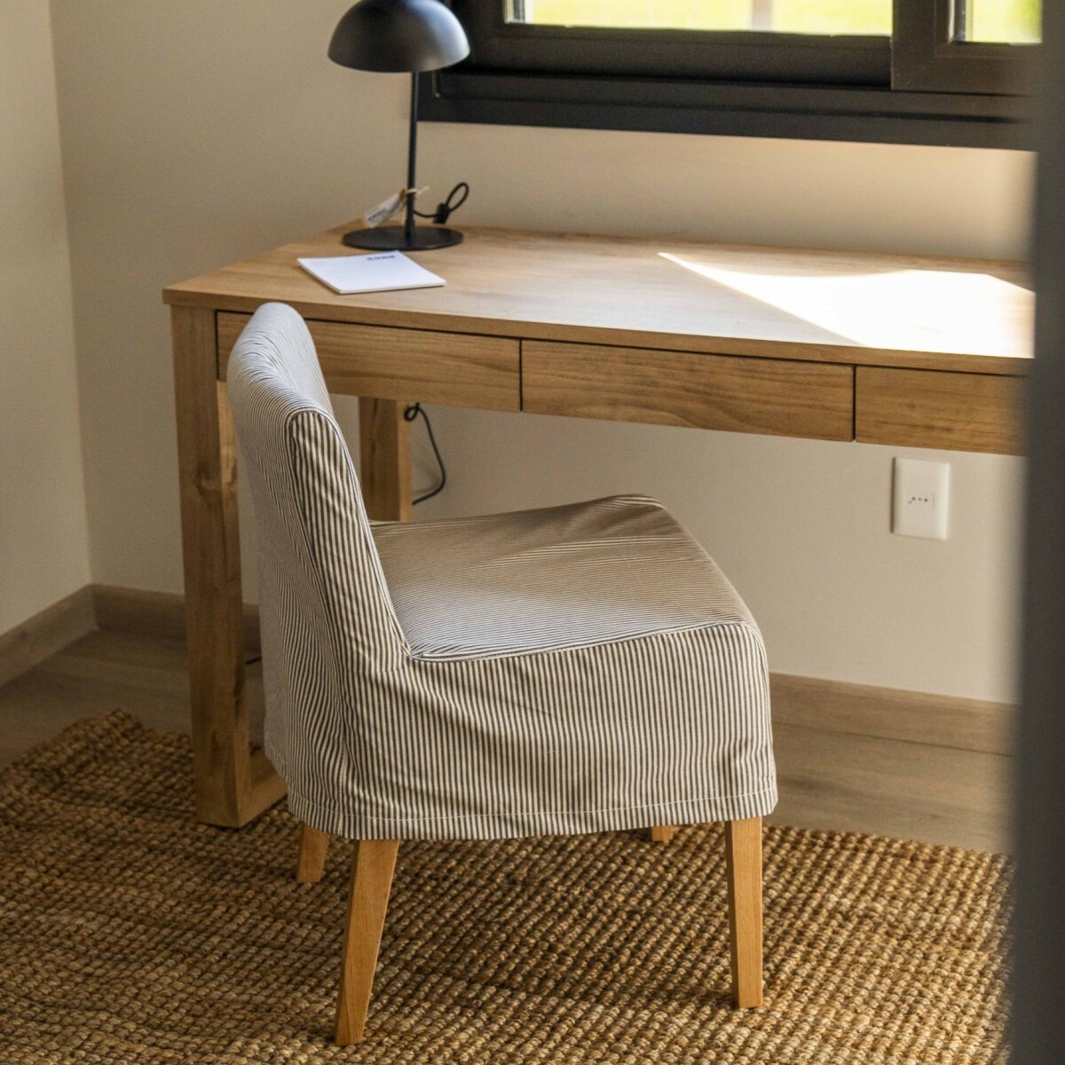 Silla Camelia, rayas 