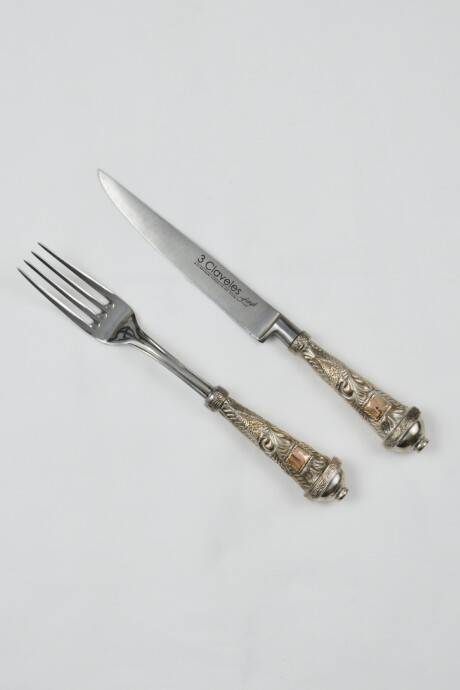 Juego Tenedor y Cuchillo Plata y Oro Juego Tenedor y Cuchillo Plata y Oro