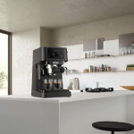 CAFETERA DELONGHI EC235BK negro