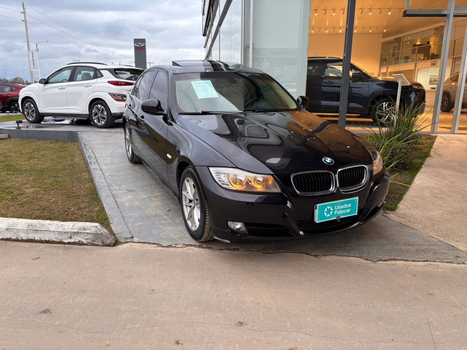 BMW 320I - 2011 