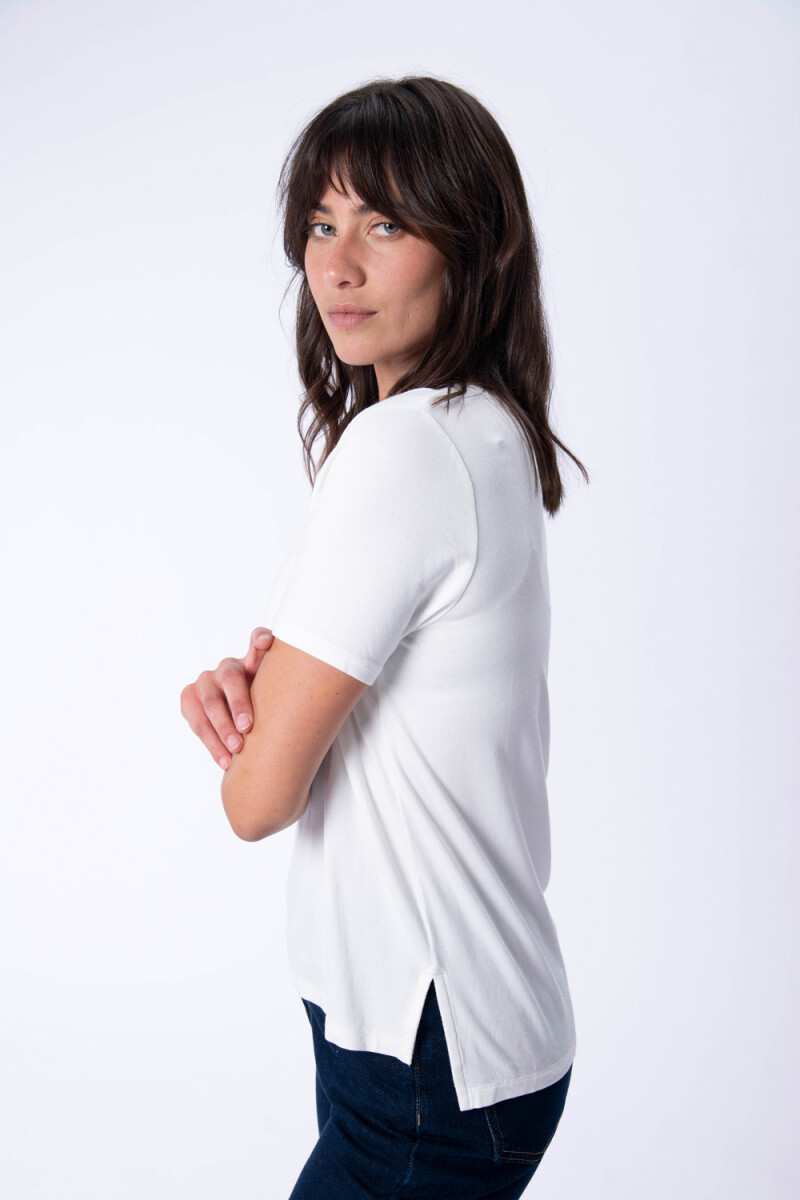 Remera manga corta escote Cruda