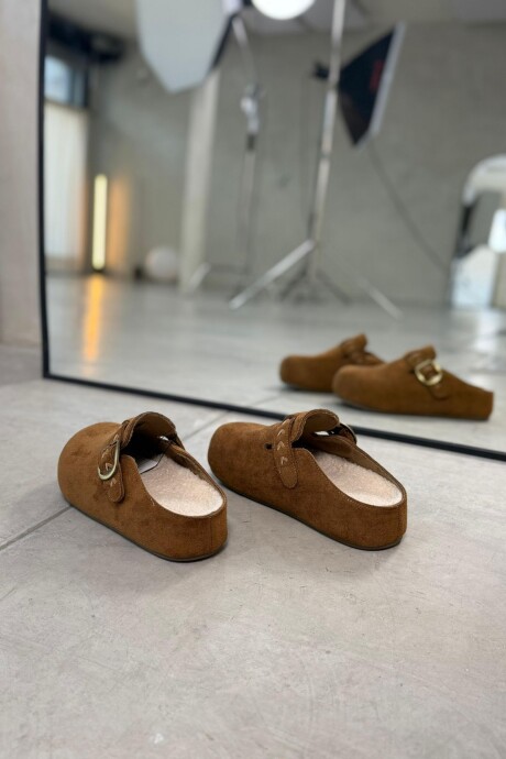 Suecos con corderito por dentro Suecos con corderito por dentro