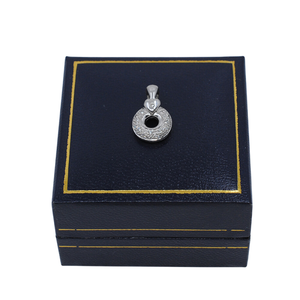 Colgante en oro 18k blanco y brillantes Colgante en oro 18k blanco y brillantes