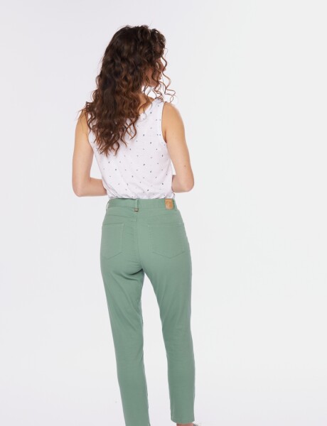 PANTALÓN 5 BOLSILLOS Verde Claro