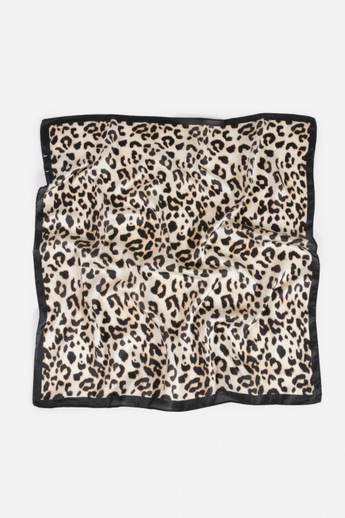 Pañuelo animal print marco animal print