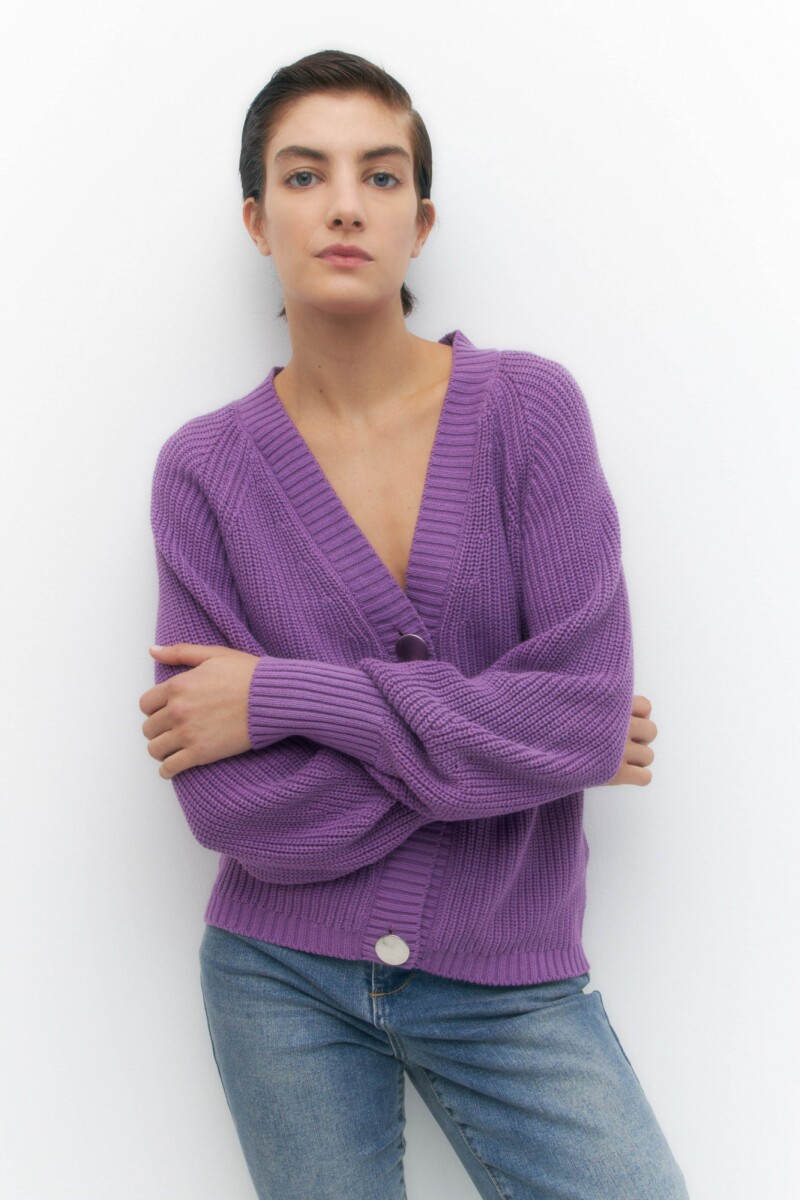 Cardigan con botones violeta