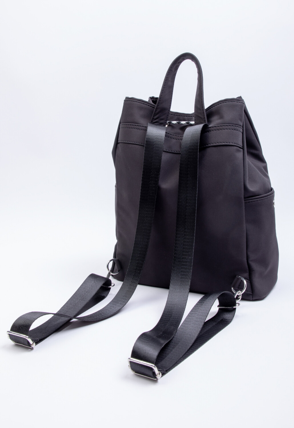 Daniel cassin carteras online mochilas