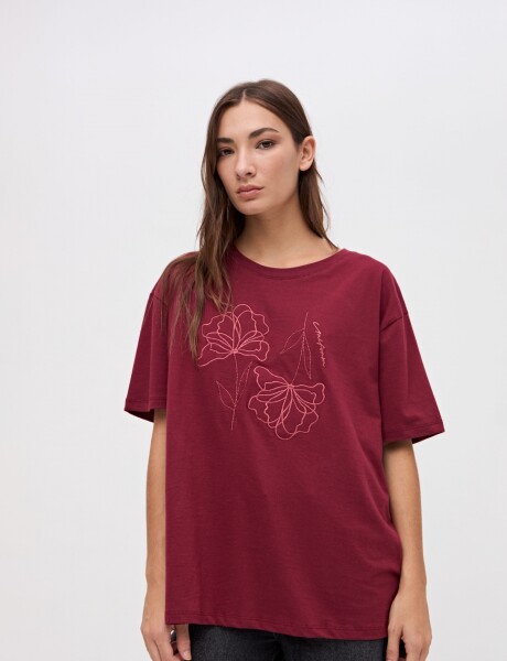 Remera Kiari Bordo