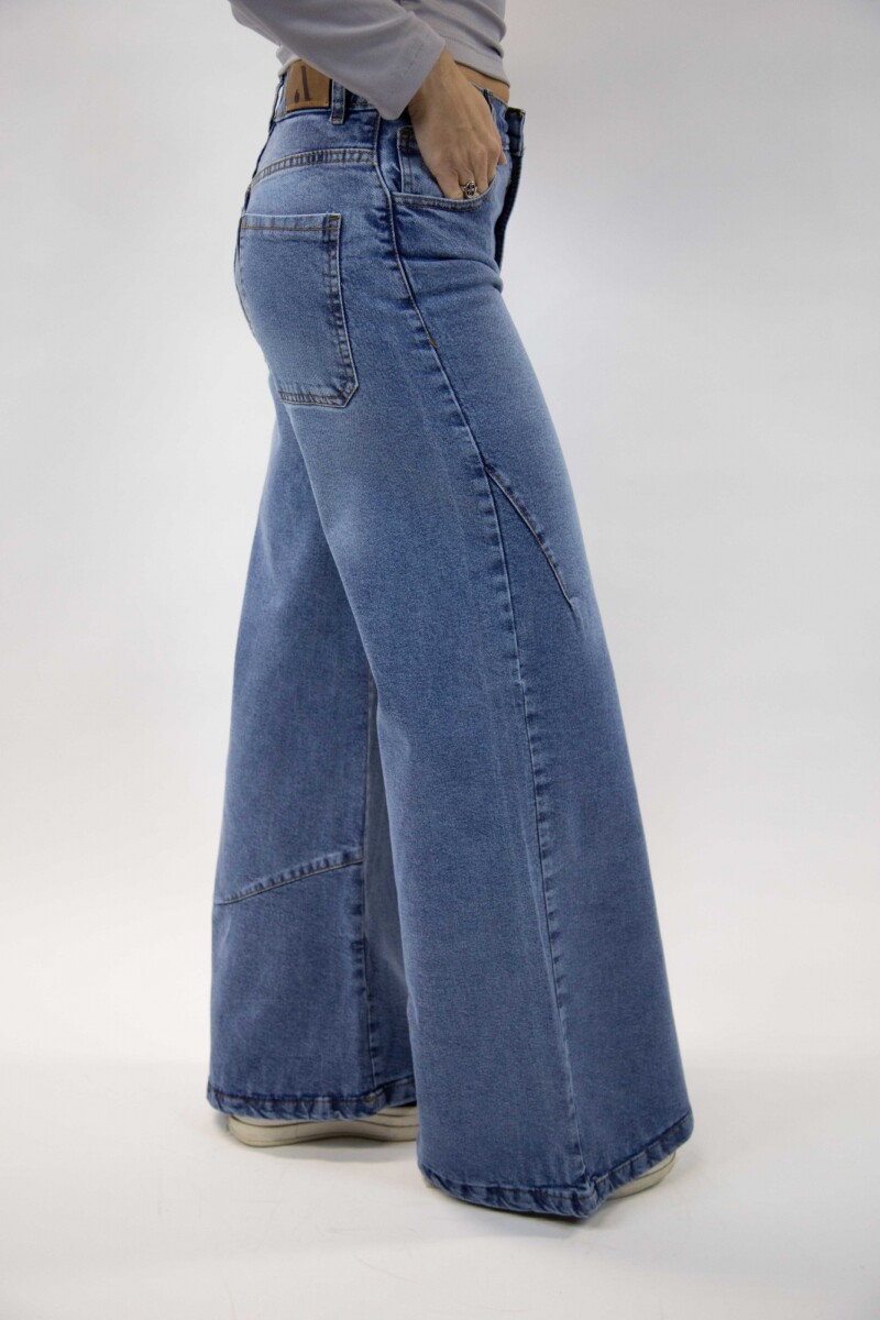 Jean baggy con pinzas azul