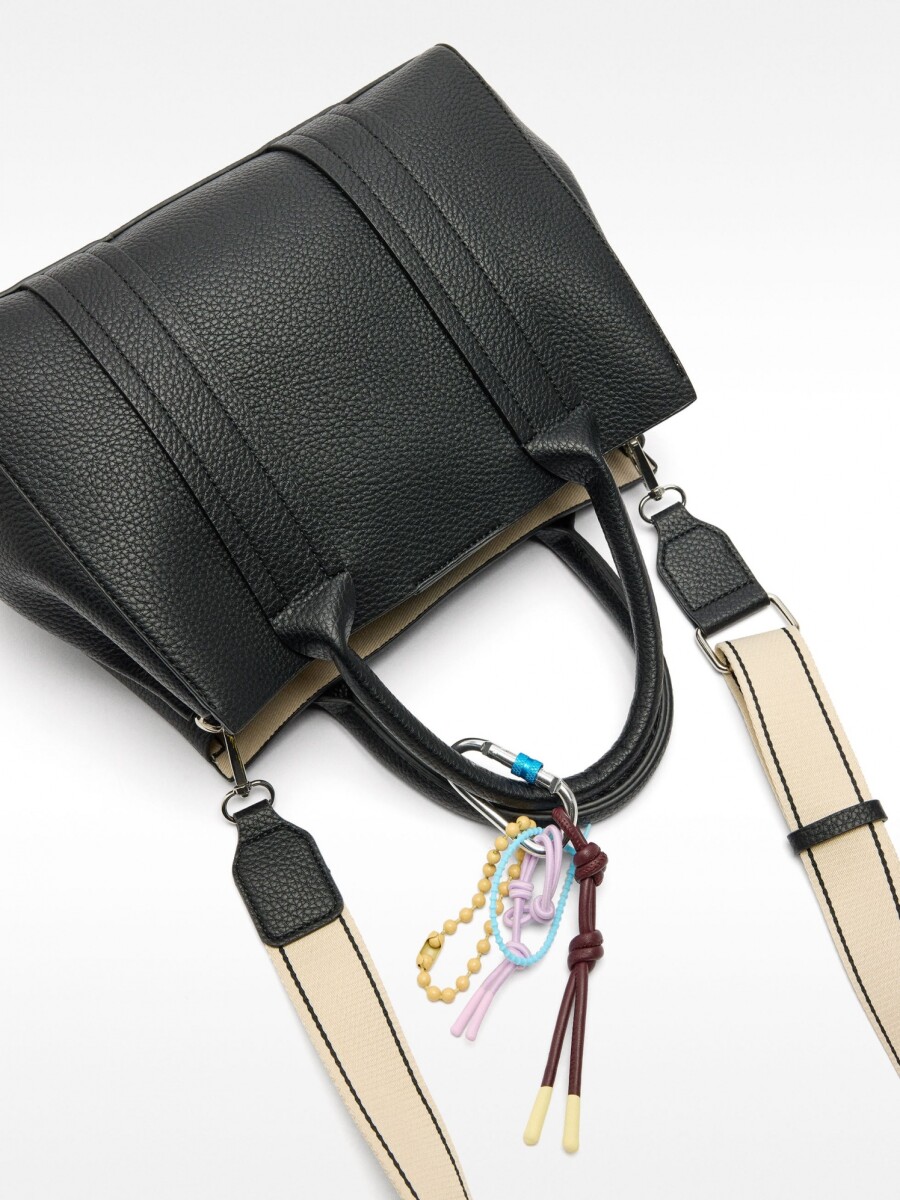 Bolso Tote Con Colgante M negro