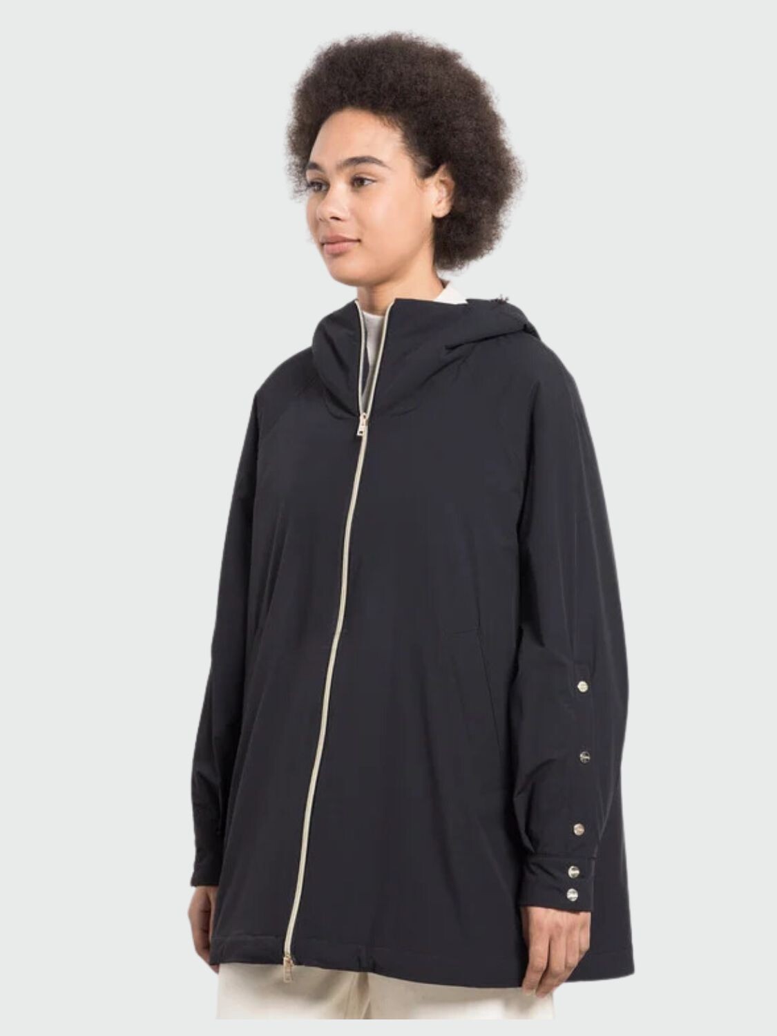 Herno-Chaqueta impermeable con capucha integrada ajustable Negro