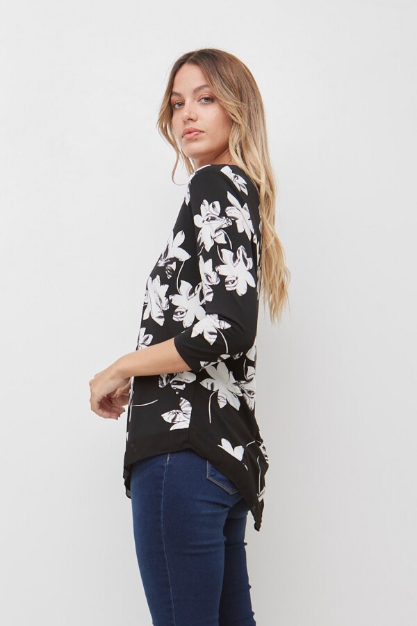 Remera Flores NEGRO/BLANCO