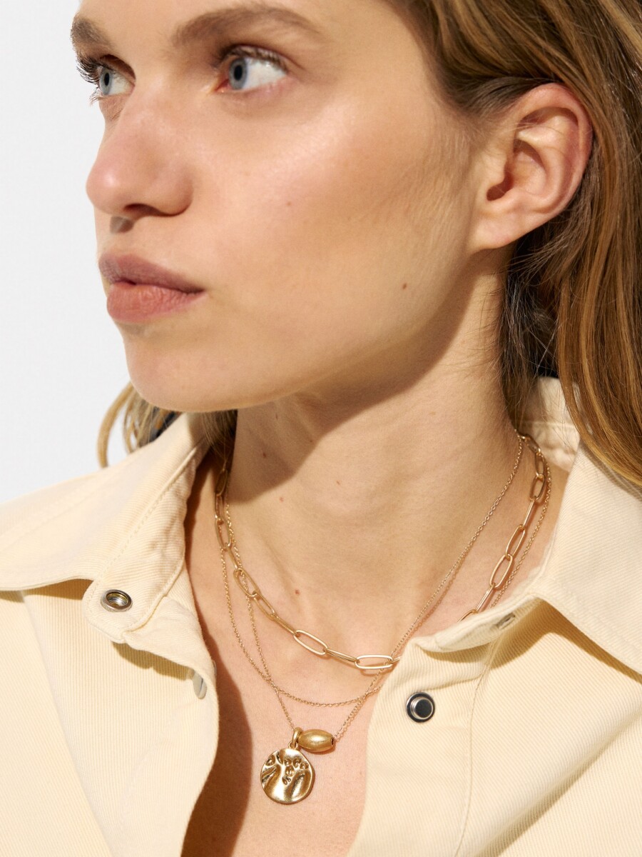 Set De Collares Con Eslabones Y Colgante dorado