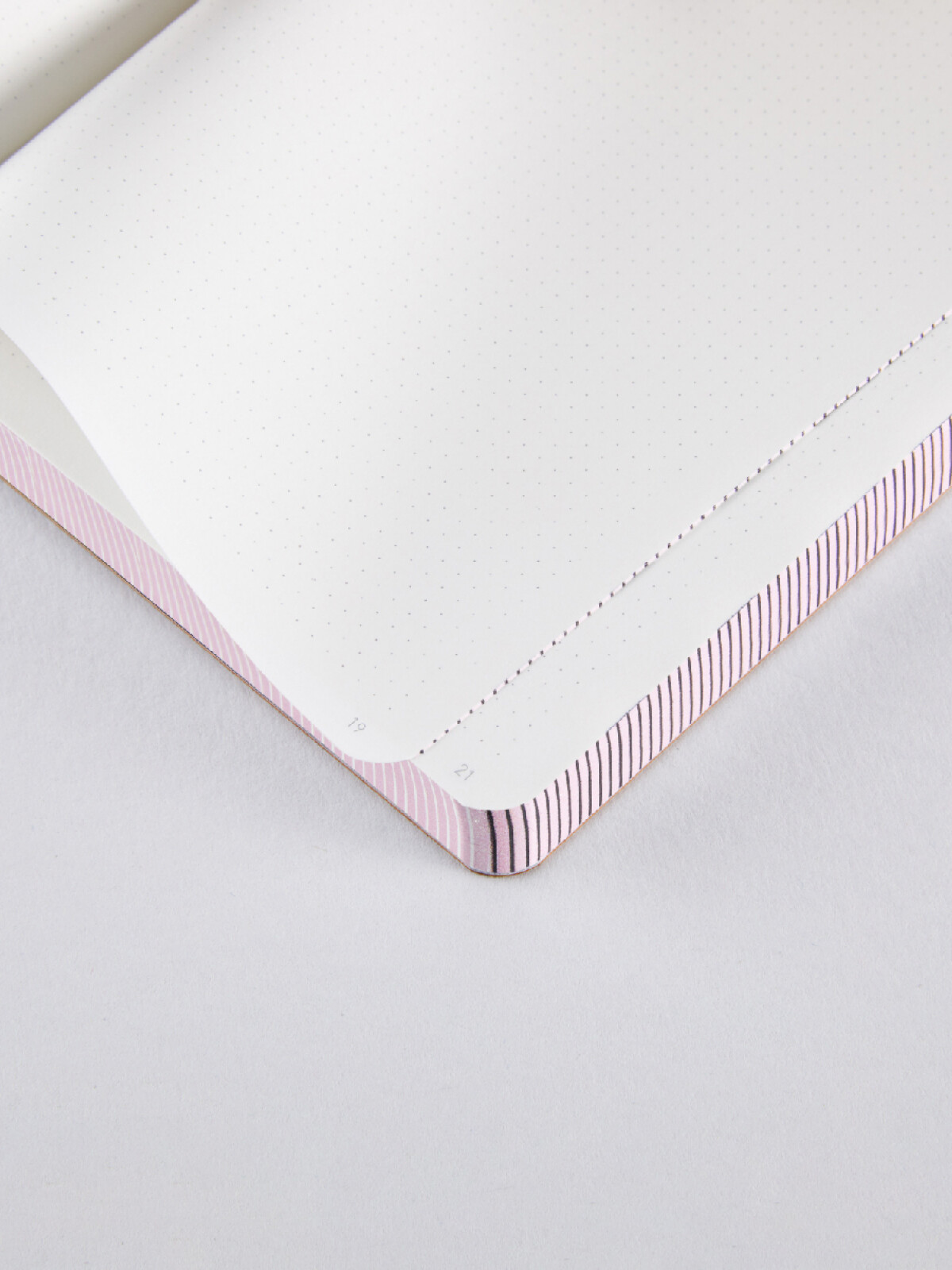 Notebook graphic s- ox ROSA