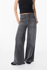 Jean Nyra Gris Oscuro