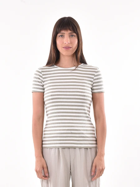 REMERA VESTA ESTAMPADO 4