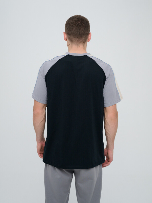 REMERA BORN Umbro Hombre 029