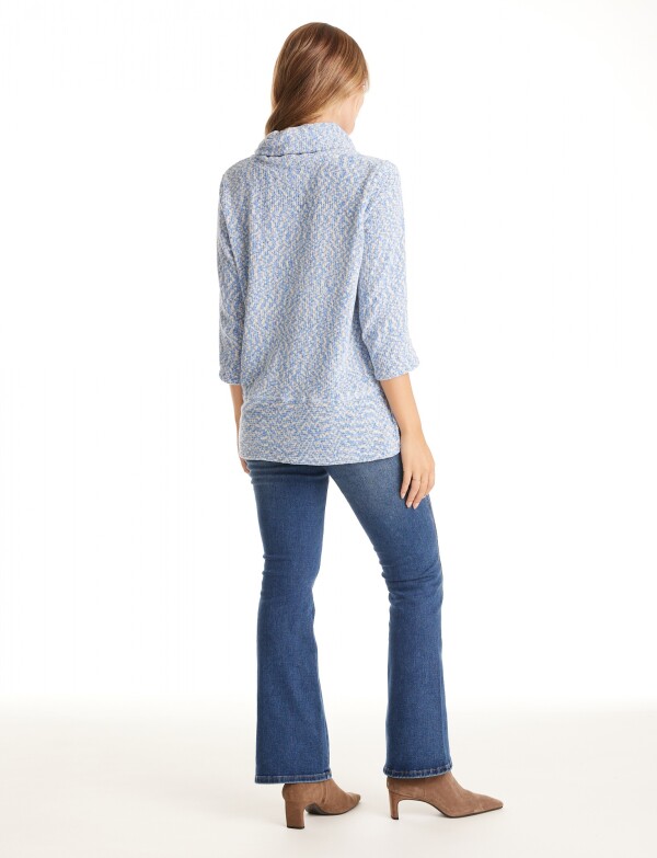 Buzo Cuello Volcado CELESTE/MULTI