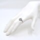 Anillo antiguo en oro 18k blanco y brillantes Anillo antiguo en oro 18k blanco y brillantes