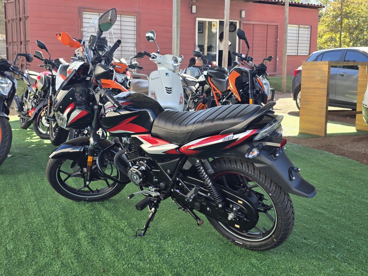 Bajaj Discover 125 cc. 2026 0KM | Permuta / Financia Bajaj Discover 125 cc. 2026 0KM | Permuta / Financia