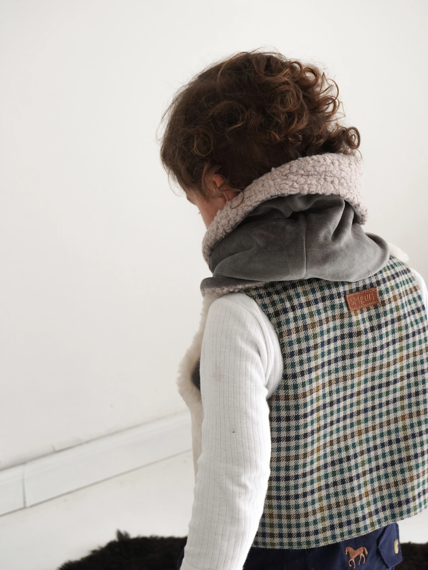 Mini Neck Gurí - Gris