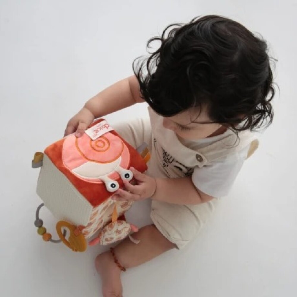 Cubo de actividades tela montessori DOLCE Cubo de actividades tela montessori DOLCE